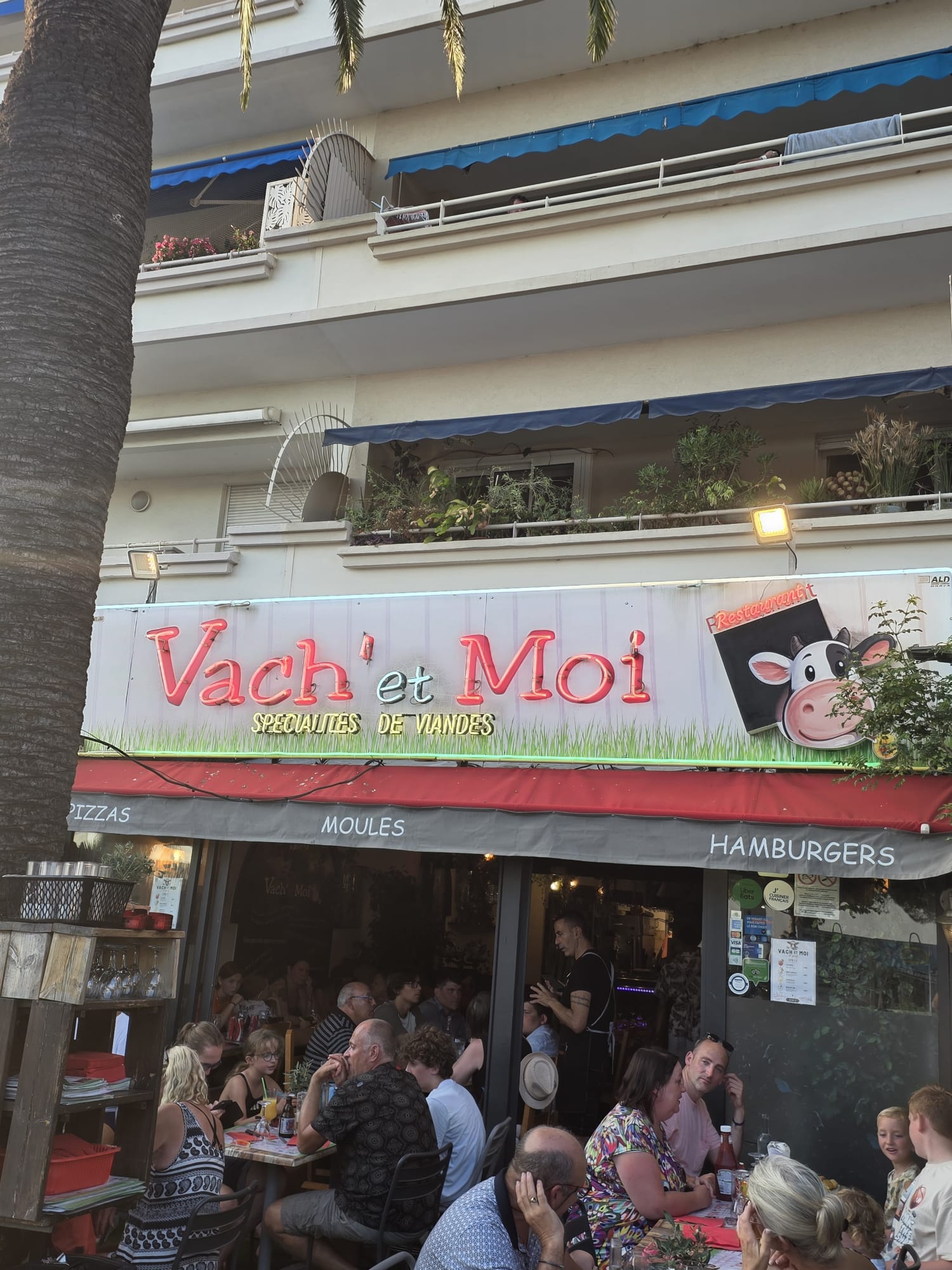 Façade du restaurant Vach et Moi à Fréjus